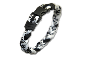 3 Rope Titanium Tornado Bracelet (Black/White/Black)