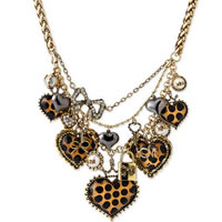 Betsey_Johnson_Heart_Statement_Necklace0.jpg