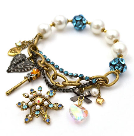 BETSEY JOHNSON Snowflake Stretch Bracelet