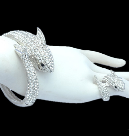 FABULOUS Shark Bracelet and Ring Set