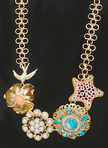Stella & Dot Bird Necklace