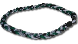 3rope_necklace_green_black_white0.jpg