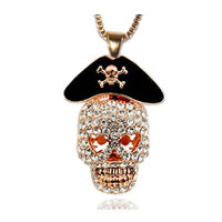 Rhinestone_Skull_Necklace0.jpg