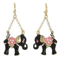 betsey_johnson_vintage_elephant_drop_earrings0.jpg