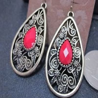 lucky_earrings_red0.jpg