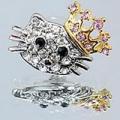 Hello Kitty Stud Crown Earrings in Sliver